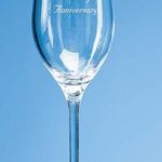 engraved-chapagne-glasses-sl401-displayed-on-a-pale-blue-background
